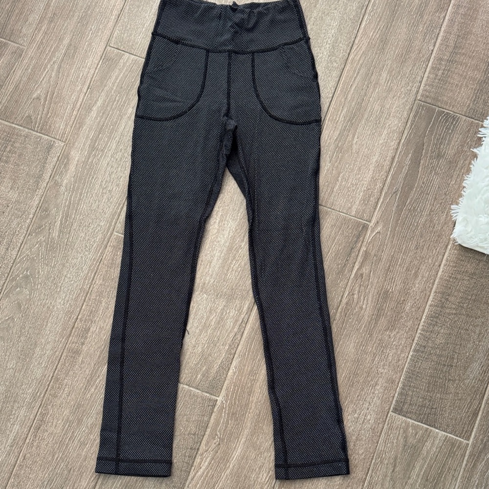 lululemon 🍋 athletica Black Textured Leggings 💕🥰💕
